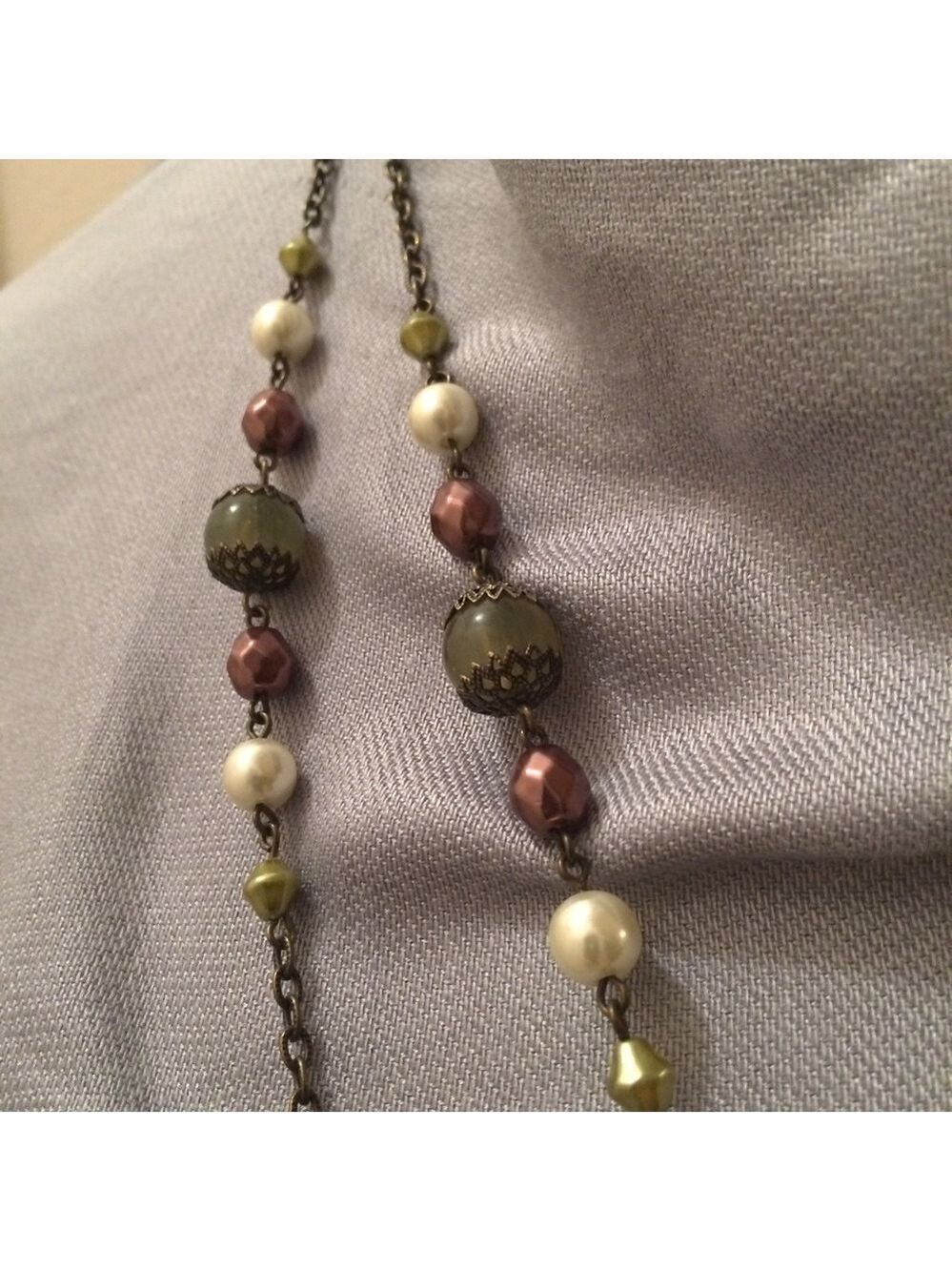 🌻Antique look mixed beads w/filigree accents. 60”
